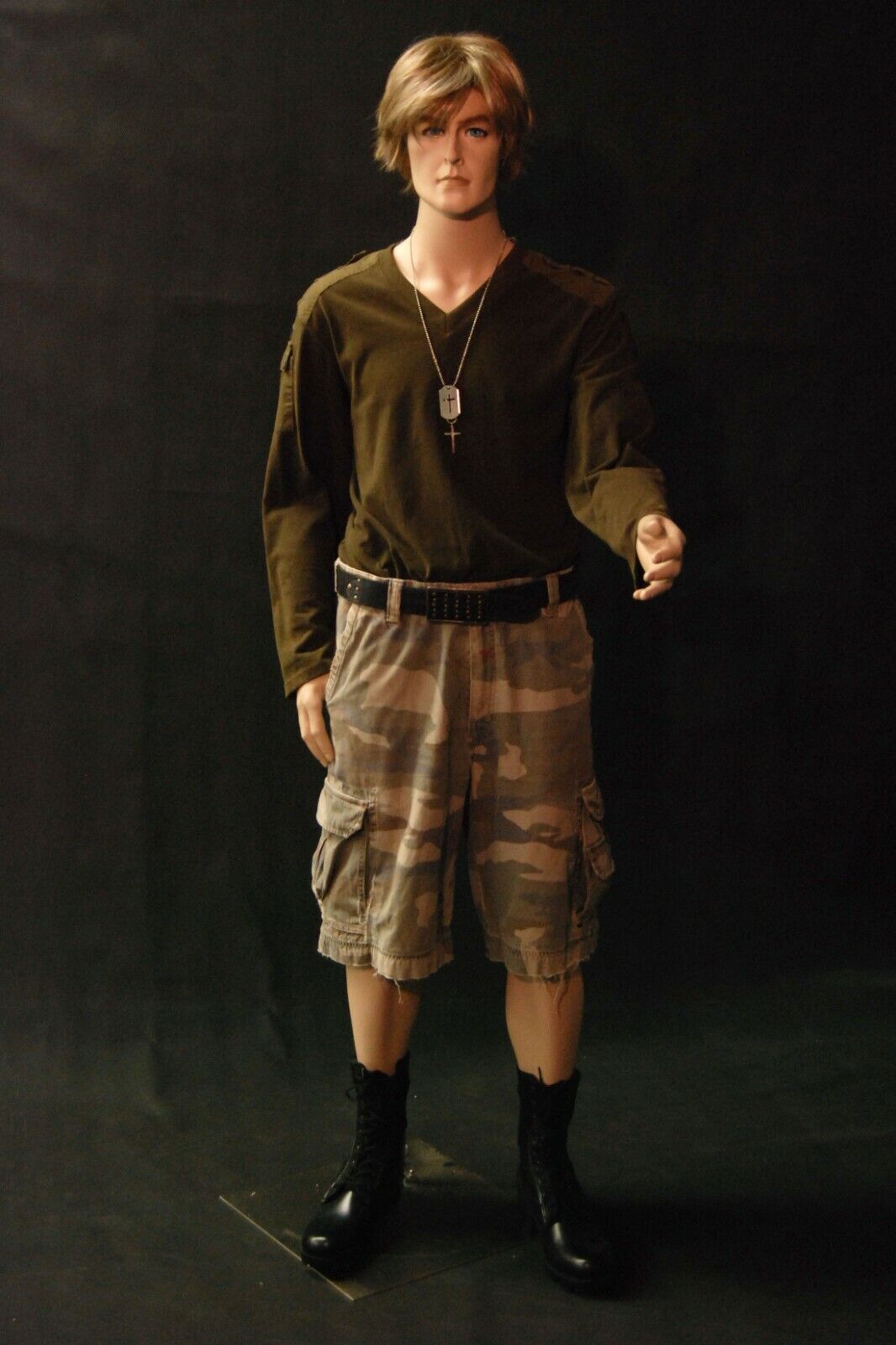 Fiberglass Realistic Adult Male Short Height Mannequin with Movable Elbows